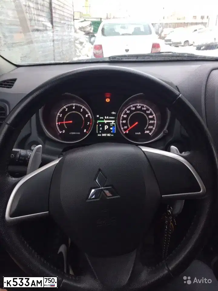 Фото автомобиля MITSUBISHI ASX, 2014 — госномер К533АМ750. Цвет: Серебристый