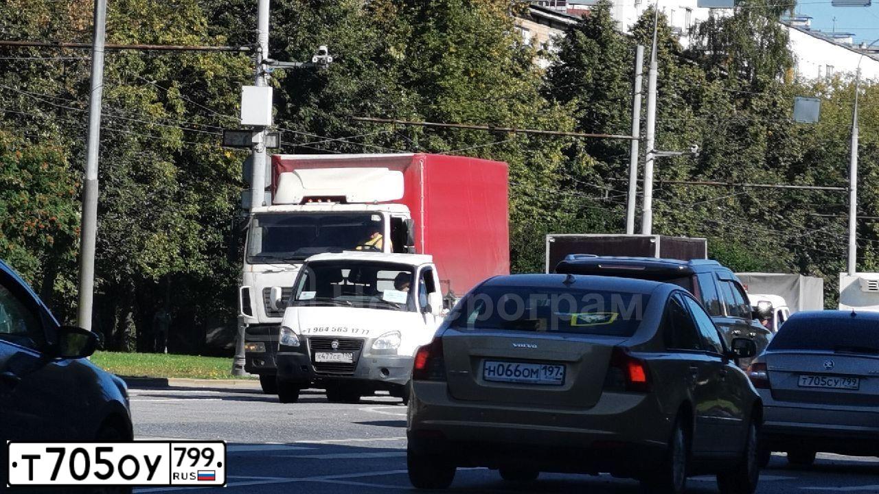 Фото автомобиля HYUNDAI TIBURON, 2006 — госномер М896КУ774. Цвет: СЕРЫЙ