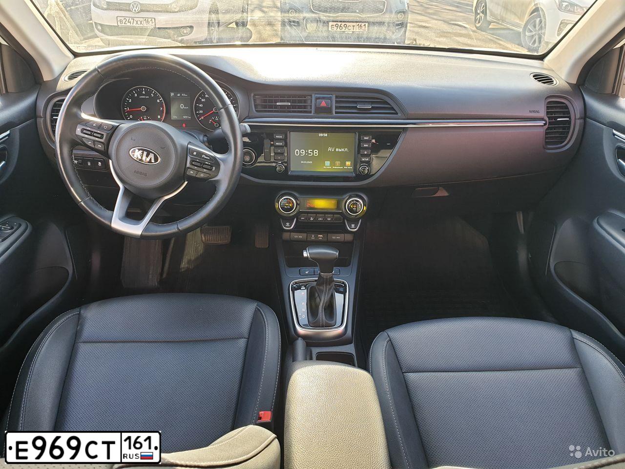 Фото автомобиля KIA CEE'D, 2013 — госномер Р249ТО161. Цвет: ПЕРЛАМ.-СЕРЕБРИСТЫЙ