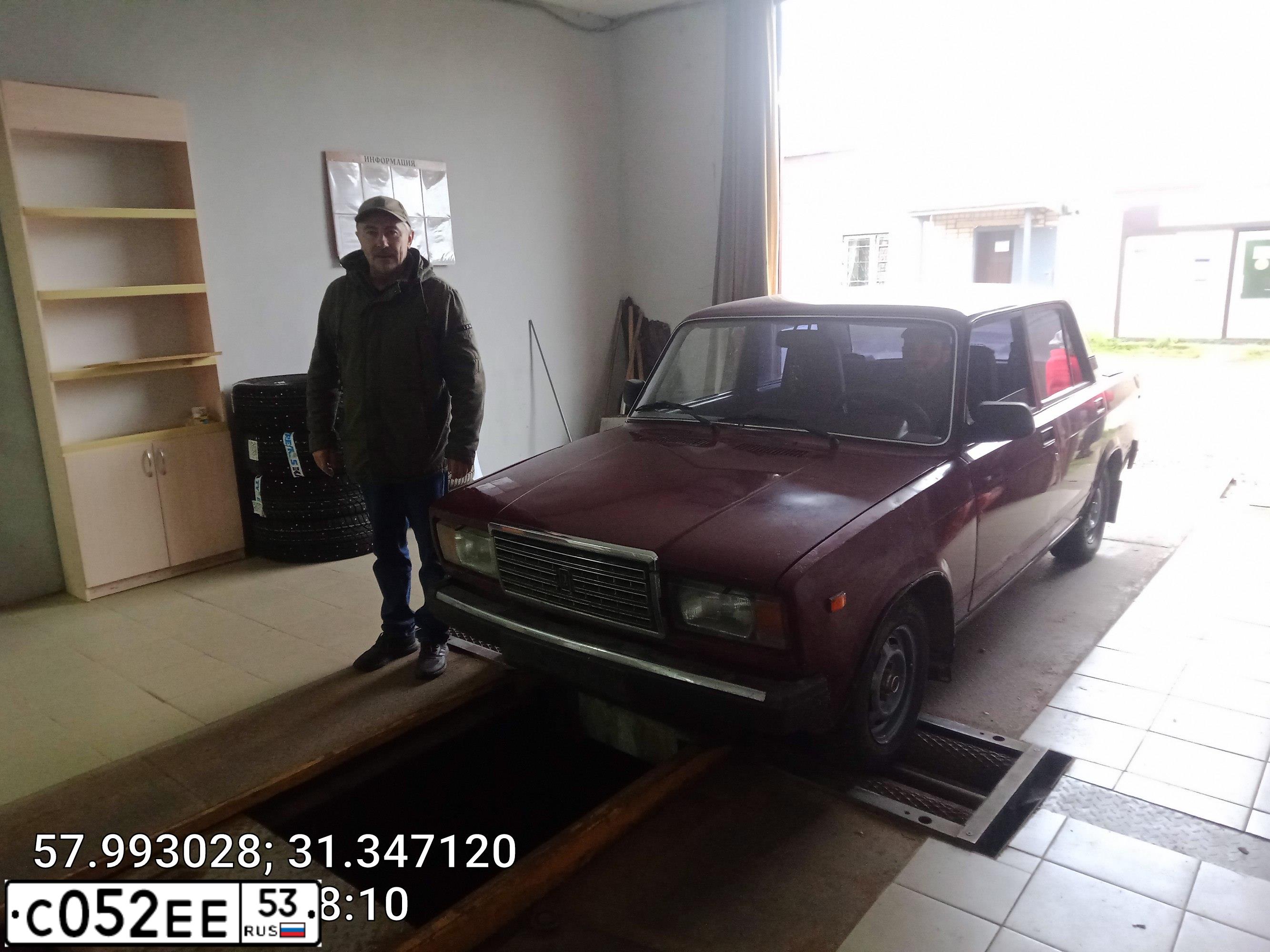 Фото автомобиля LADA 2107, 2004 — госномер К847СК53. Цвет: ТЕМНО-БОРДОВЫЙ