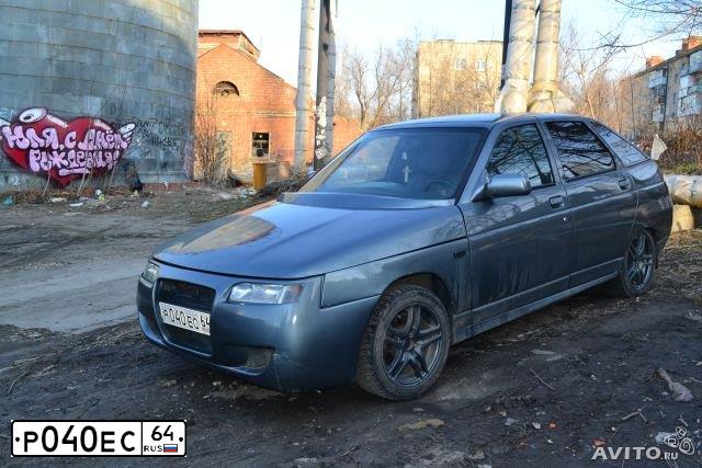 Фото автомобиля LADA 2112, 2005 — госномер Р040ЕС64. Цвет: СЕРО-ЗЕЛЕНЫЙ МЕТАЛЛИК