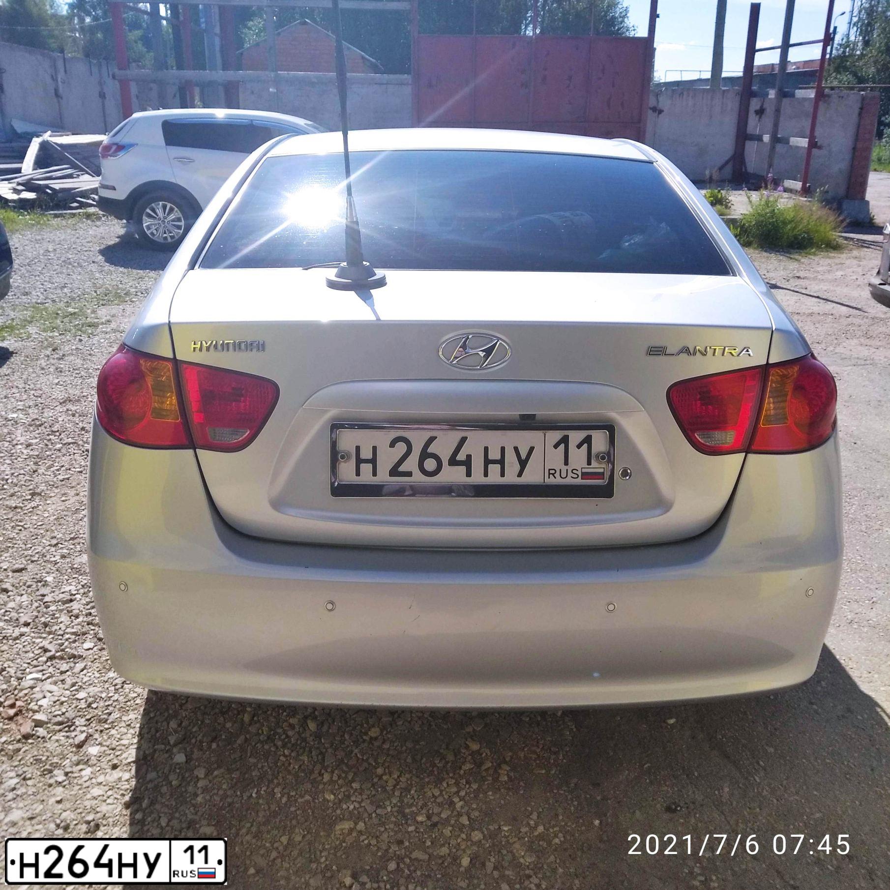 Фото автомобиля HYUNDAI ELANTRA, 2008 — госномер Н264НУ11. Цвет: СЕРЕБРИСТЫЙ