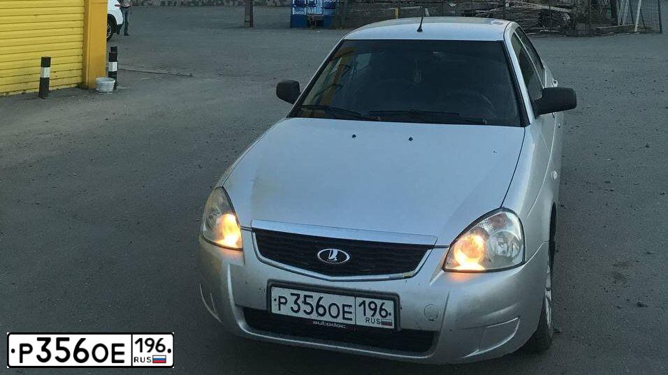 Фото автомобиля LADA PRIORA, 2014 — госномер У382РХ05. Цвет: Серебристый
