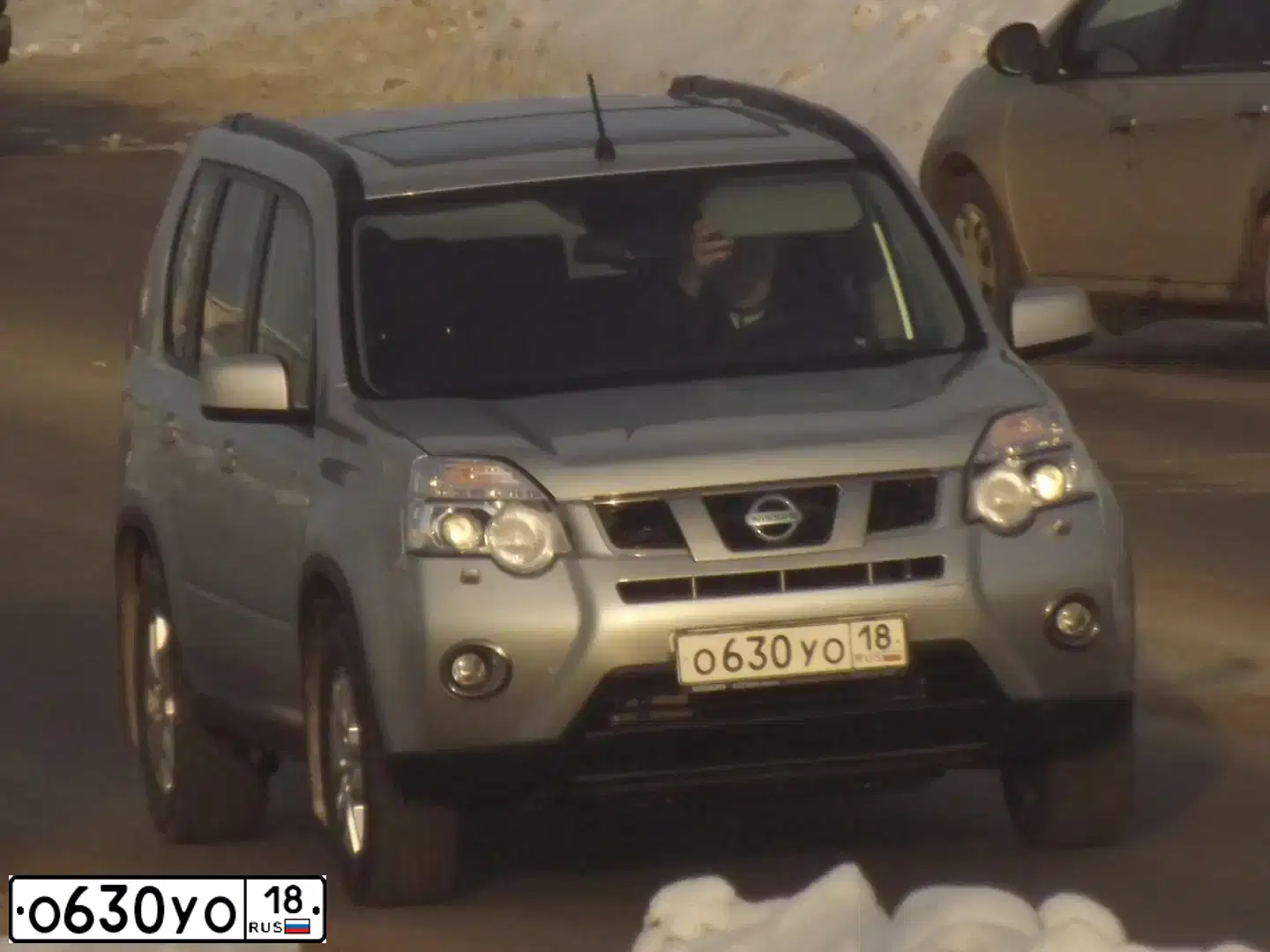 Фото автомобиля NISSAN X-TRAIL, 2012 — госномер О630УО18. Цвет: СЕРЕБРИСТЫЙ