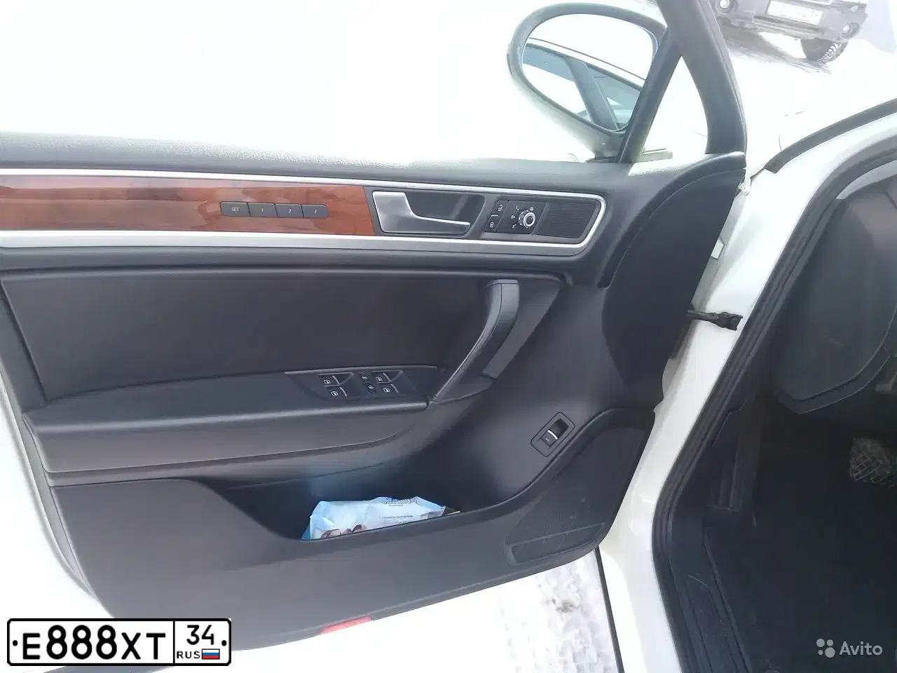 Фото автомобиля LEXUS RX, 2001 — госномер Е888ХТ34. Цвет: ЧЕРНЫЙ