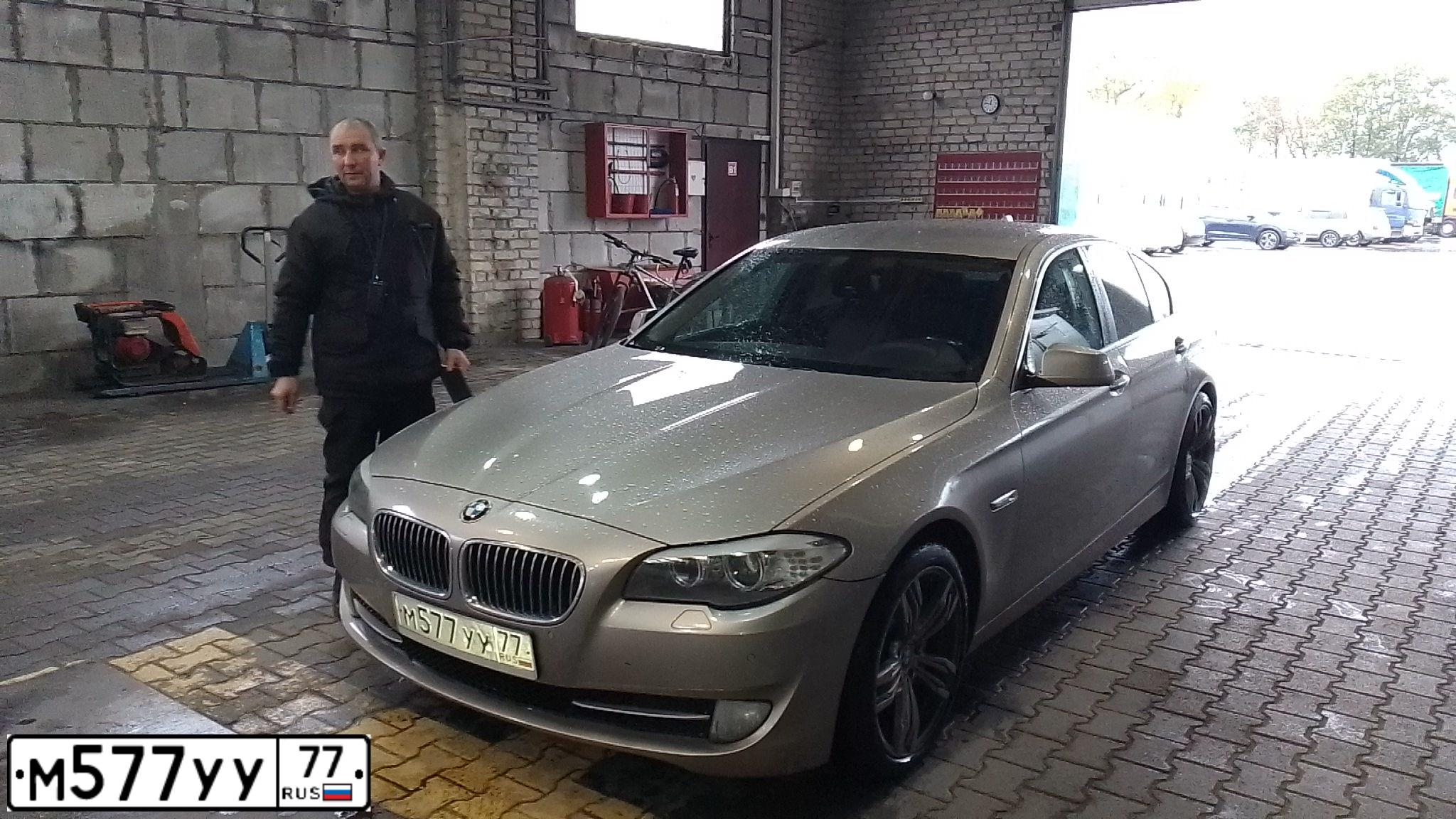 Фото автомобиля BMW SERIE 5, 2012 — госномер Т540ОН39. Цвет: СВЕТЛО-БЕЖЕВЫЙ