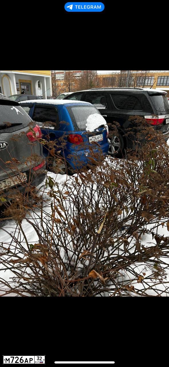 Фото автомобиля DAEWOO MATIZ, 2010 — госномер М726АР32. Цвет: СИНЕ-ГЛАЗУРИСТЫЙ