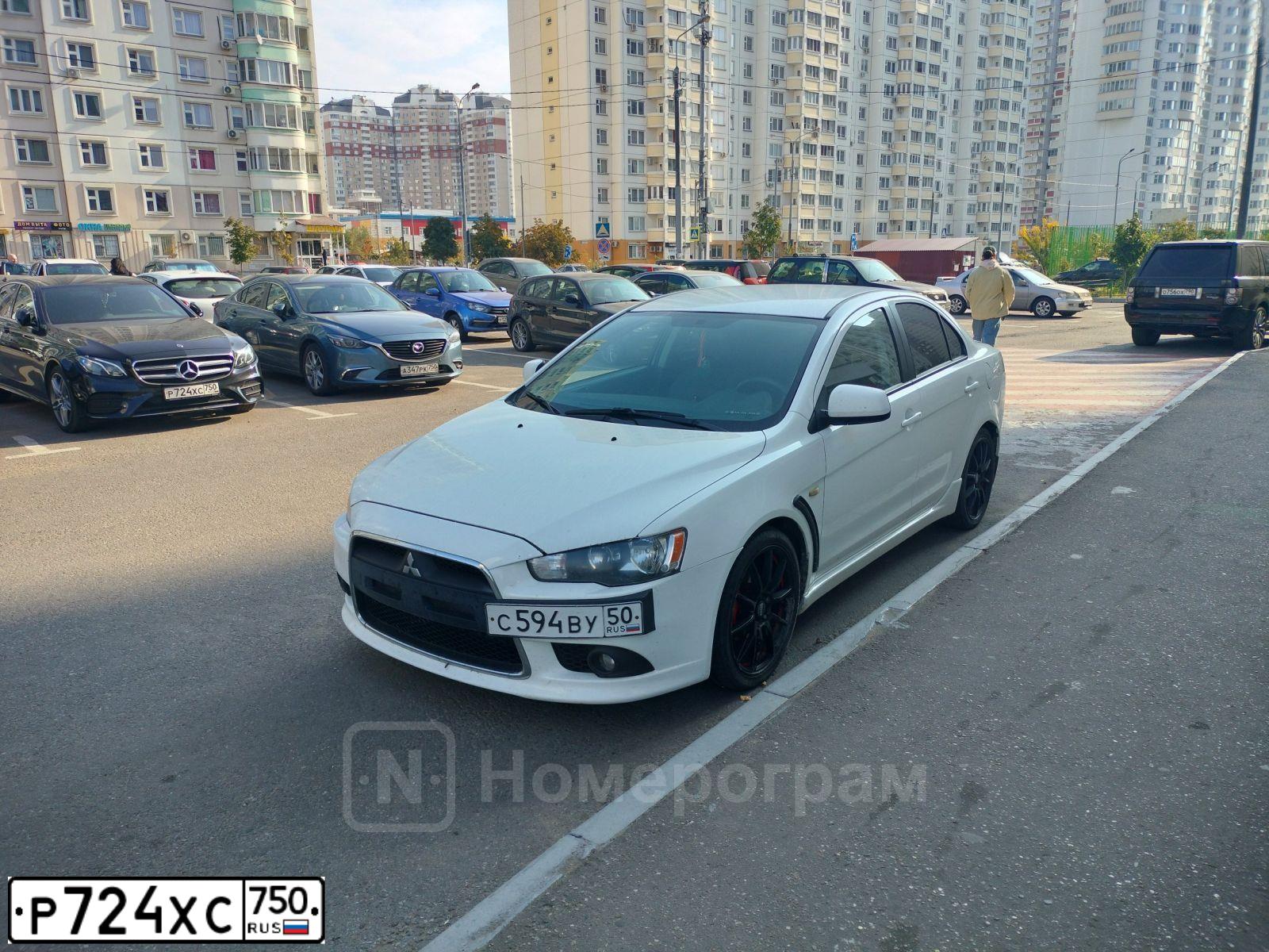 Фото автомобиля MERCEDES-BENZ E200 4MATIC, 2019 — госномер Н956СР797. Цвет: ЧЕРНЫЙ