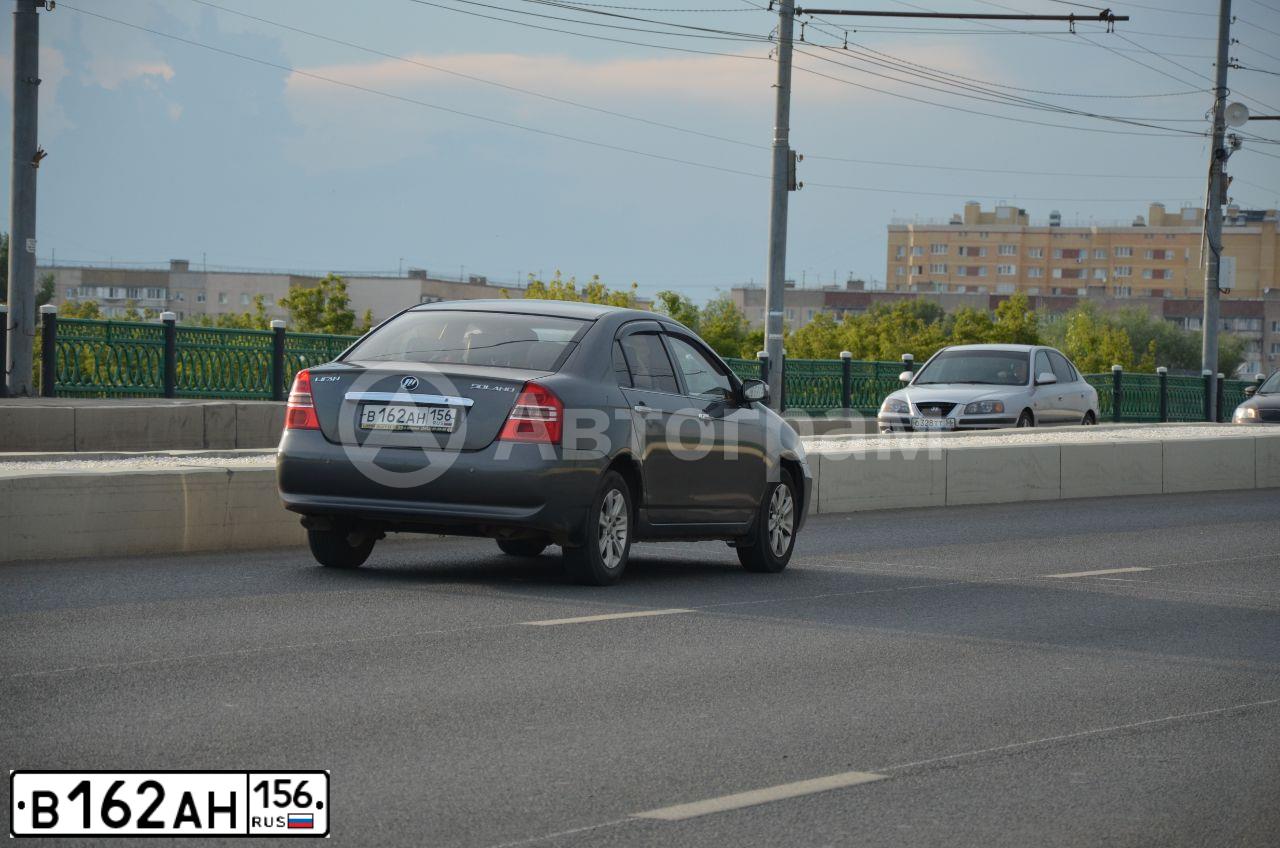 Фото автомобиля LIFAN SOLANO, 2013 — госномер В162АН156. Цвет: СТАЛЬНОЙ СЕРЫЙ