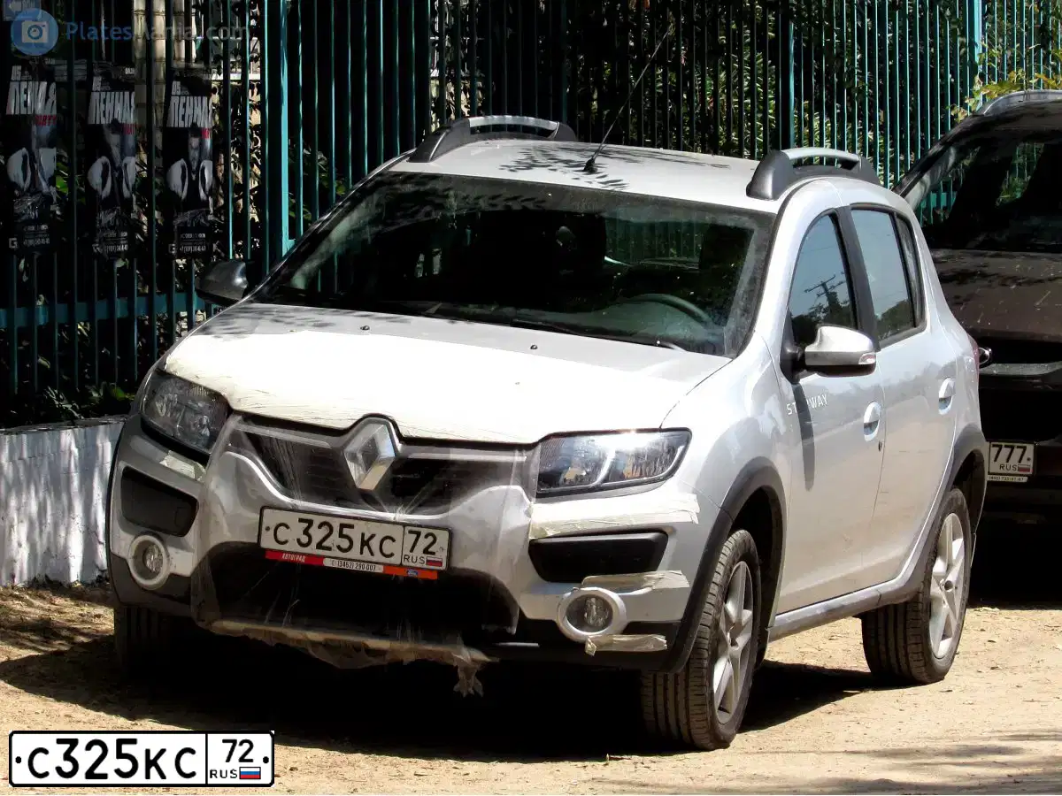 Фото автомобиля RENAULT SANDERO, 2017 — госномер А544ОХ252. Цвет: СВЕТЛО-СЕРЫЙ