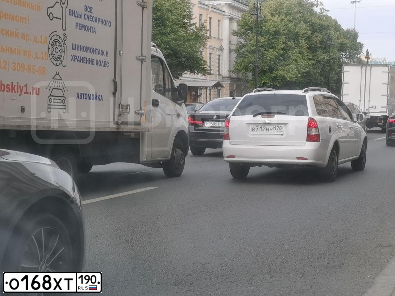 Фото автомобиля LADA 2110, 2001 — госномер Н515ЕС790. Цвет: Темно-зеленый