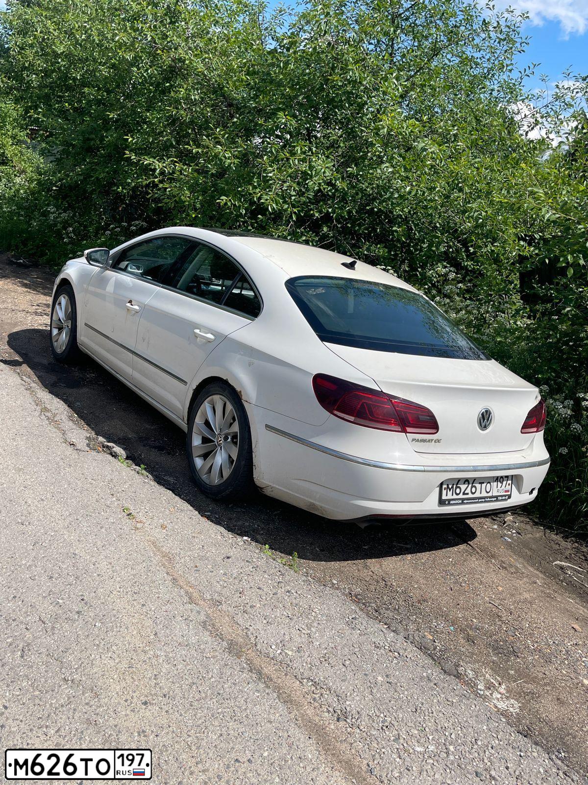 Фото автомобиля VOLKSWAGEN PASSAT CC, 2012 — госномер О990ЕТ134. Цвет: Белый