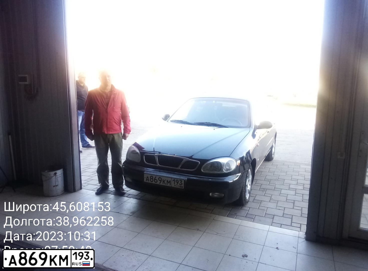 Фото автомобиля CHEVROLET LANOS, 2006 — госномер В140МС193. Цвет: ЧЕРНЫЙ