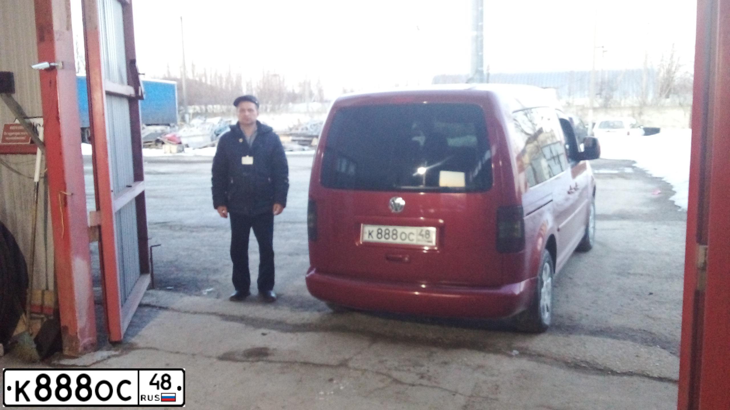 Фото автомобиля LADA 2113 SAMARA, 2007 — госномер М687СР48. Цвет: ЧЕРНЫЙ