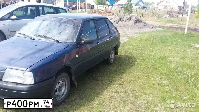 Фото автомобиля IZH 2126, 2003 — госномер Р400РМ74. Цвет: ТЕМНО-СИНИЙ