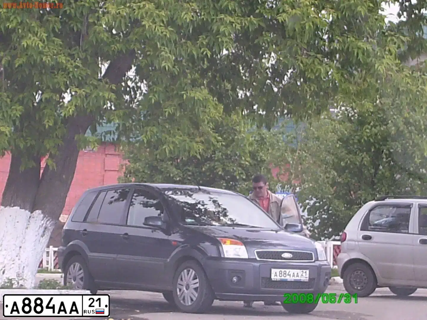Фото автомобиля FORD FUSION, 2006 — госномер А884АА21. Цвет: ТЕМНО-СЕРЫЙ