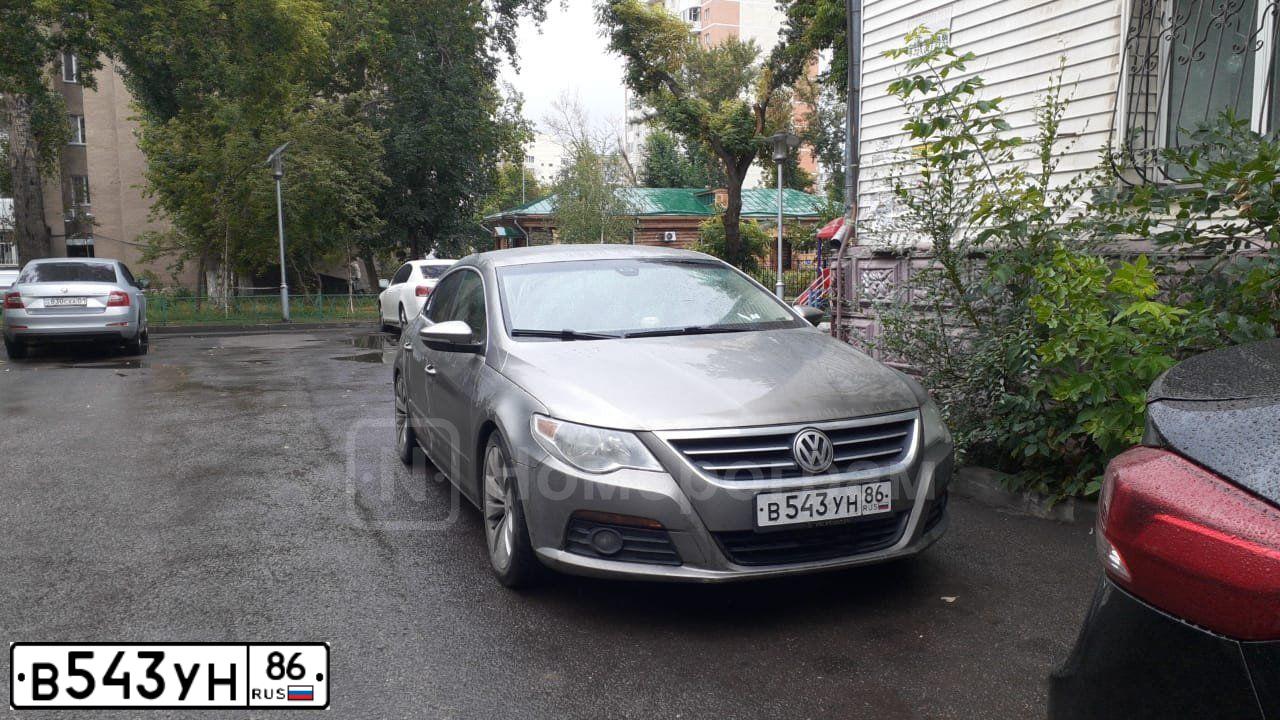Фото автомобиля TOYOTA AVENSIS, 2003 — госномер В921СС174. Цвет: ЧЕРНЫЙ