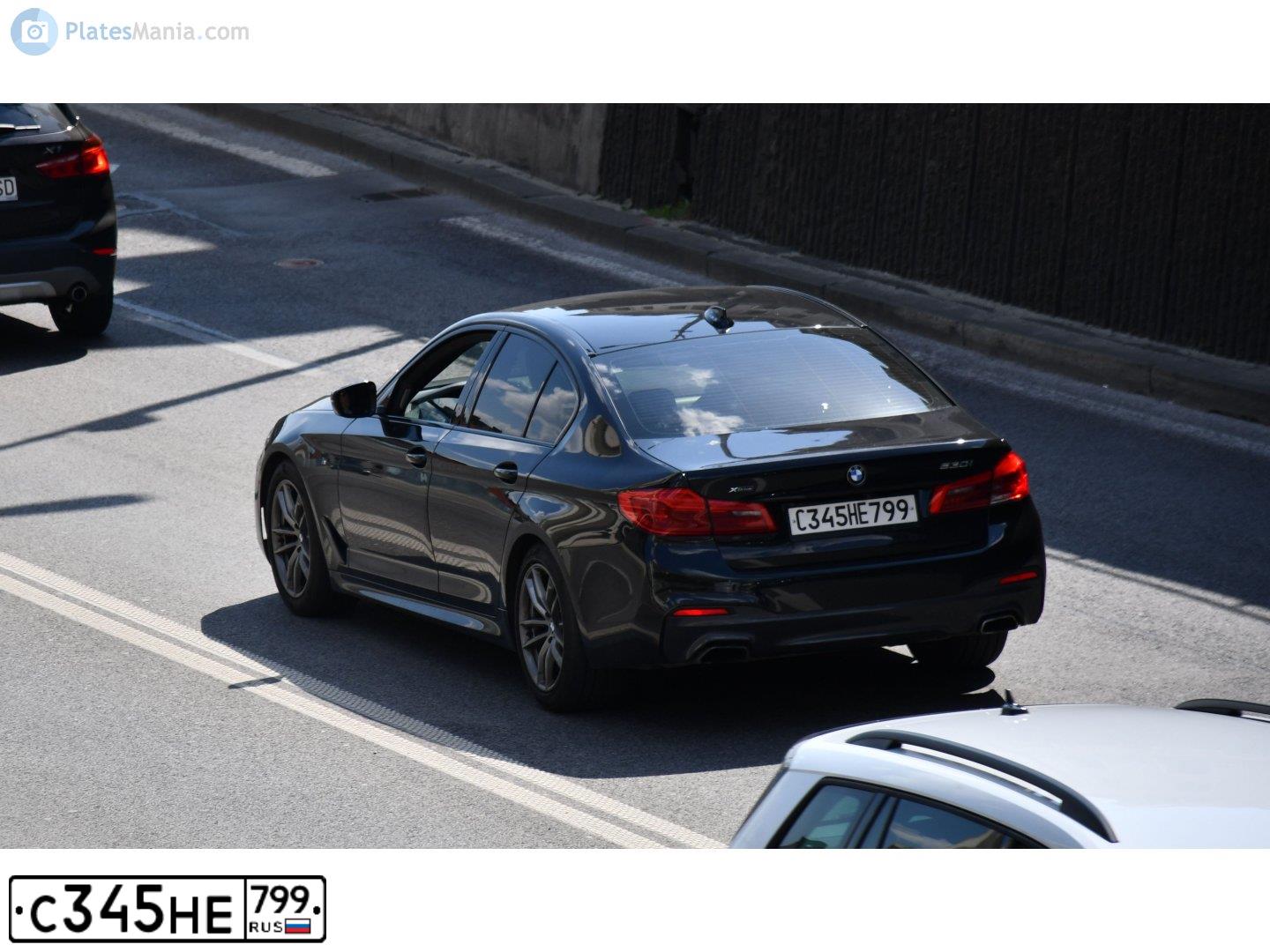 Фото автомобиля БМВ 530I XDRIVE, 2018 — госномер В722КС76. Цвет: ЧЕРНЫЙ