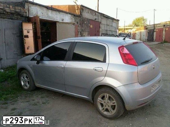 Фото автомобиля FIAT PUNTO, 2008 — госномер С406ВХ774. Цвет: Серебристый