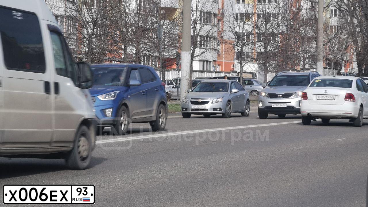 Фото автомобиля LIFAN SOLANO II, 2011 — госномер Х545ЕМ193. Цвет: ЧЕРНЫЙ