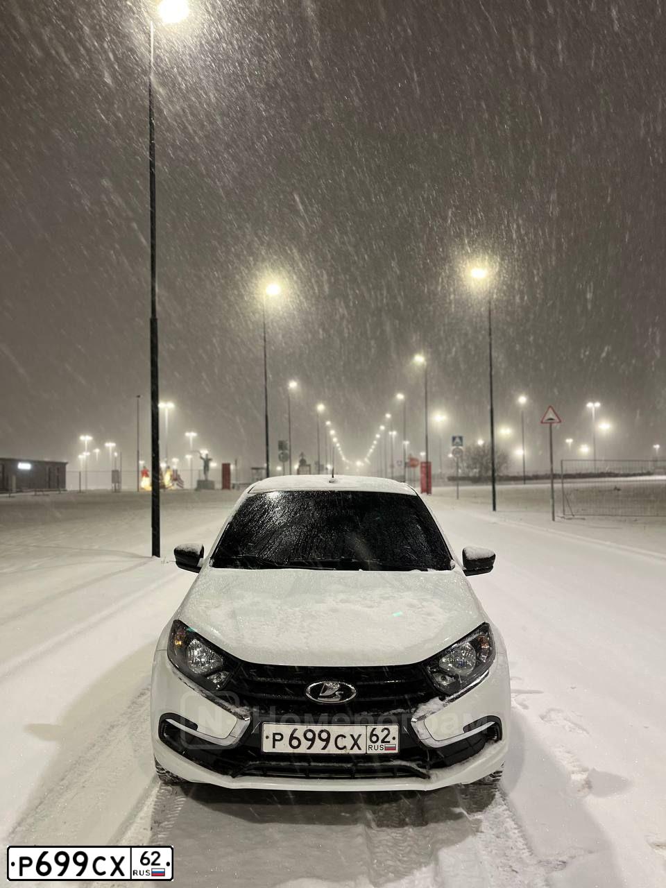Фото автомобиля LADA 2191 GRANTA, 2018 — госномер Р699СХ62. Цвет: БЕЛЫЙ