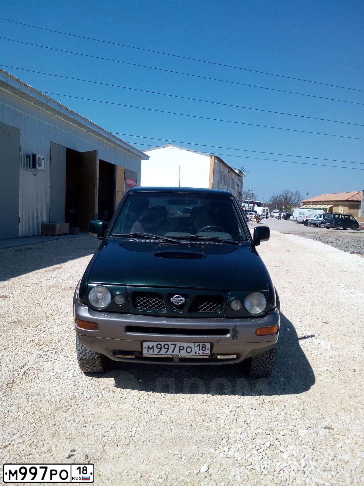 Фото автомобиля NISSAN TERRANO, 1999 — госномер М880РН82. Цвет: ЗЕЛЕНЫЙ
