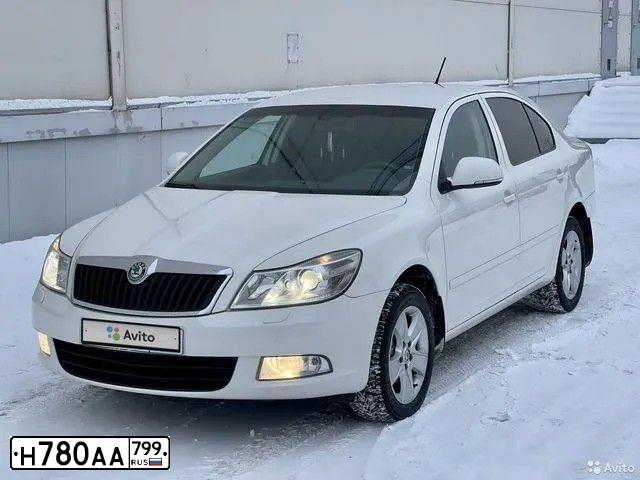 Фото автомобиля SKODA OCTAVIA, 2011 — госномер Т279АТ550. Цвет: БЕЛЫЙ