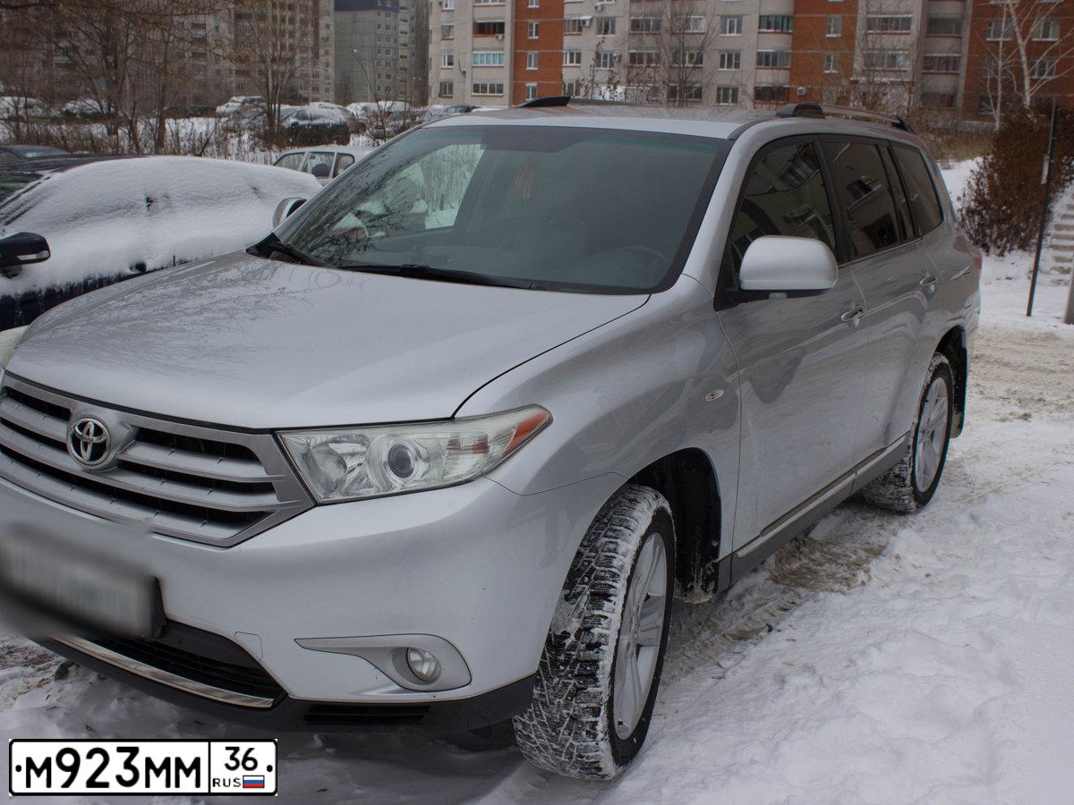 Фото автомобиля CHEVROLET LACETTI, 2007 — госномер Н748НО40. Цвет: СИНИЙ