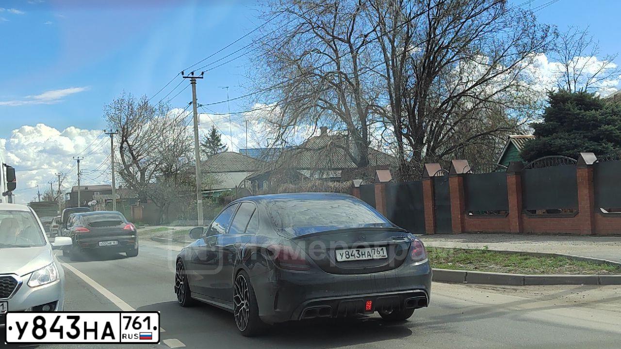 Фото автомобиля MERCEDES C-KLASSE, 2015 — госномер Р433АС82. Цвет: ЧЕРНЫЙ