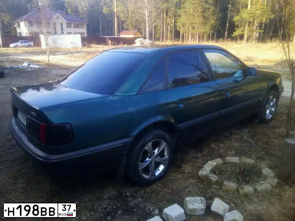 Фото автомобиля AUDI I 100, 1992 — госномер М272МК67. Цвет: ЗЕЛЕНЫЙ