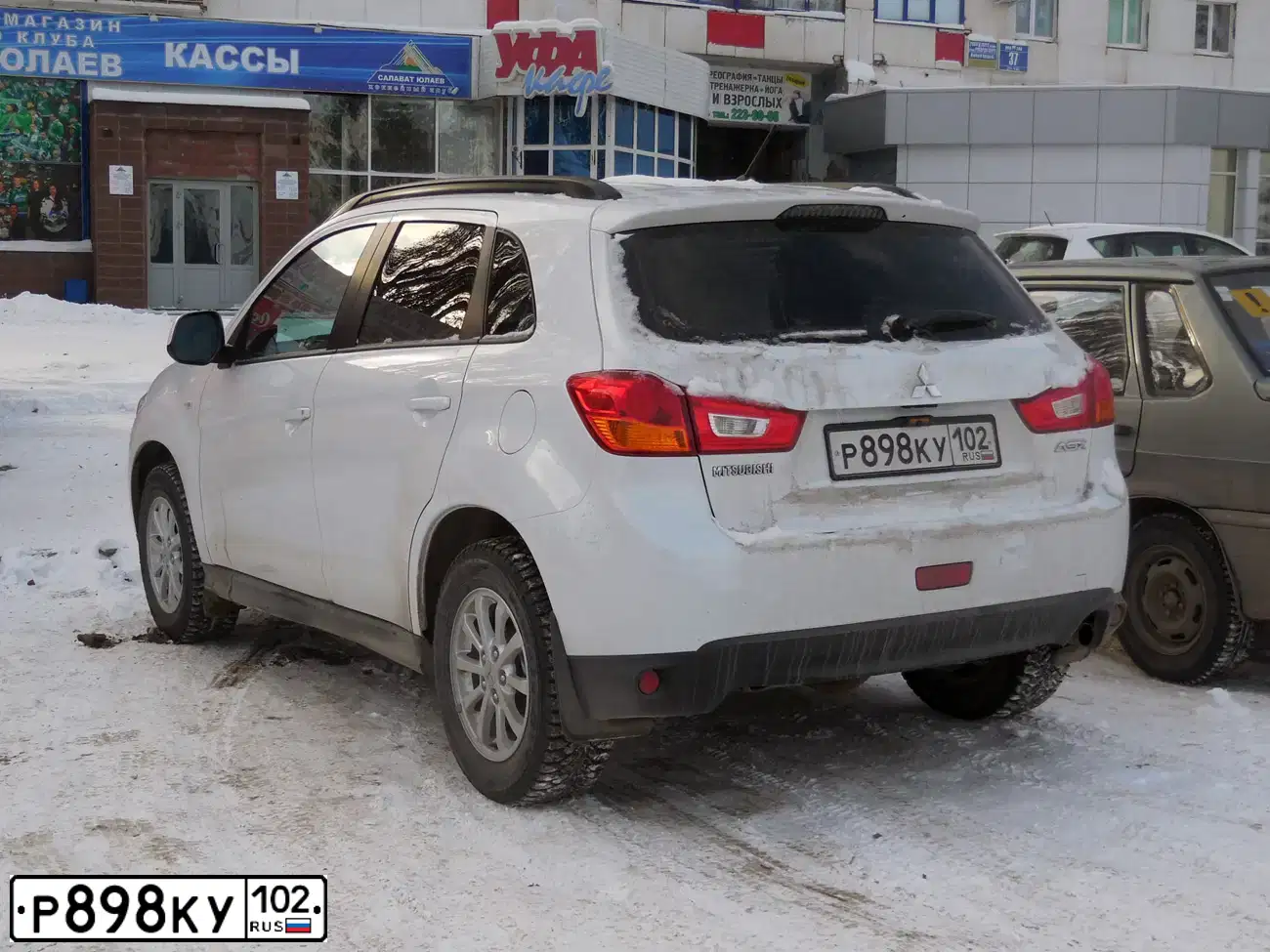 Фото автомобиля MITSUBISHI ASX, 2013 — госномер Р898КУ102. Цвет: БЕЛЫЙ
