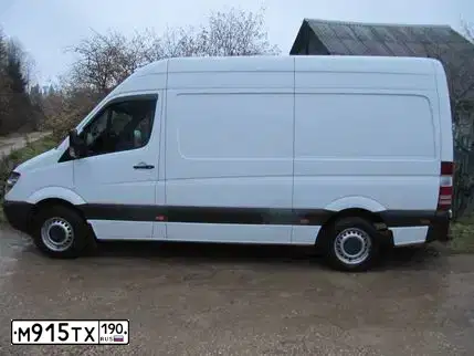 Фото автомобиля MERCEDES SPRINTER, 2009 — госномер А772КЕ977. Цвет: Белый