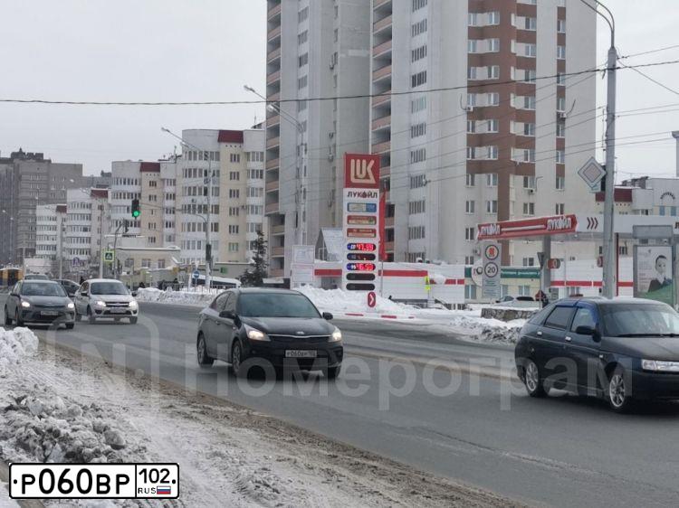 Фото автомобиля LADA 2190 GRANTA, 2013 — госномер Р060ВР102. Цвет: Белый