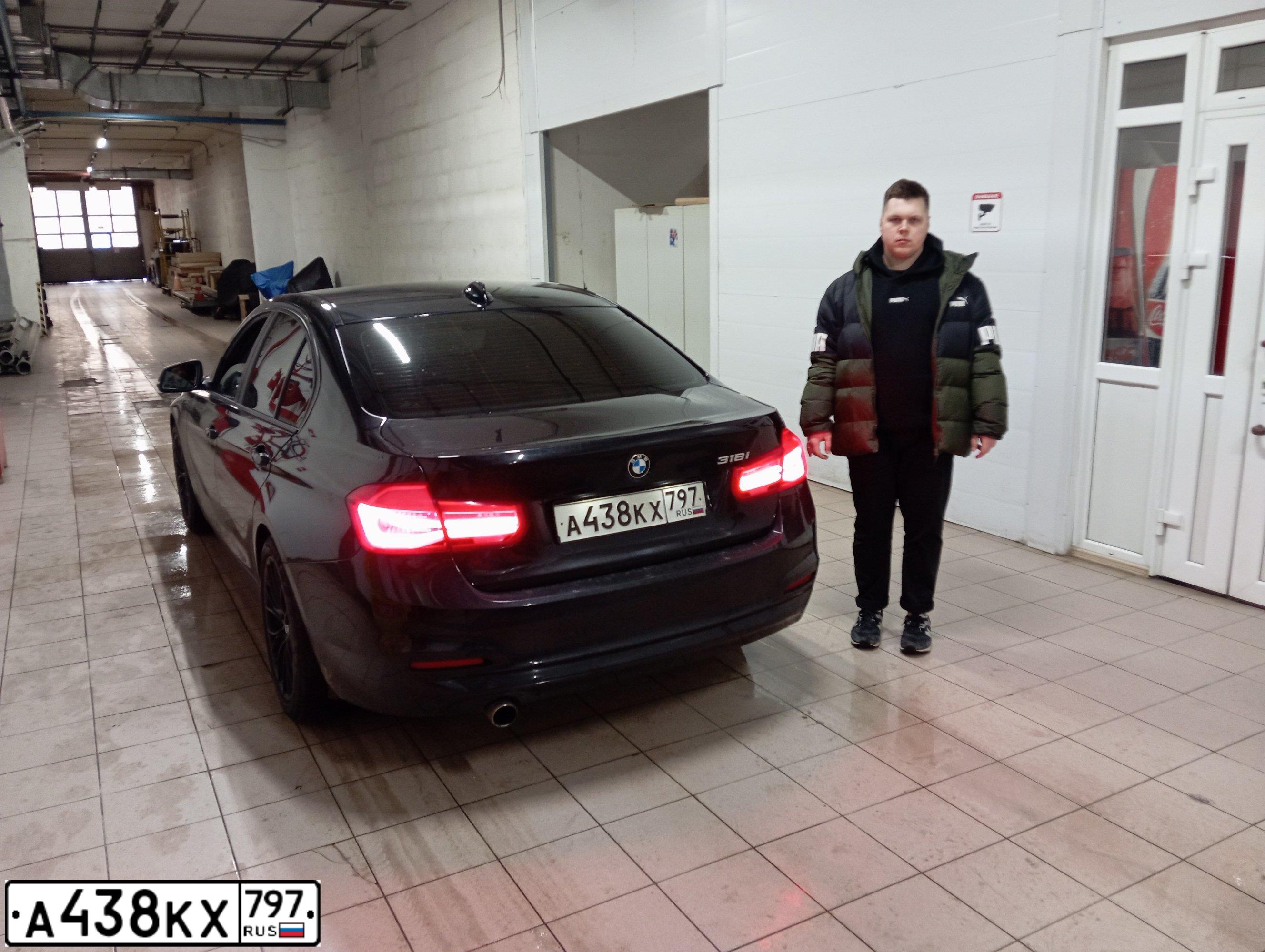Фото автомобиля BMW SERIE 3, 2016 — госномер А438КХ797. Цвет: ЧЕРНЫЙ