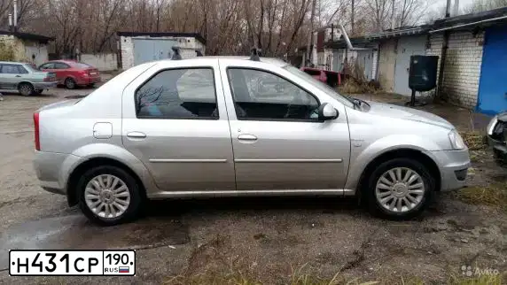 Фото автомобиля RENAULT LOGAN, 2011 — госномер Р086ВУ152. Цвет: СВЕТЛО-СЕРЫЙ