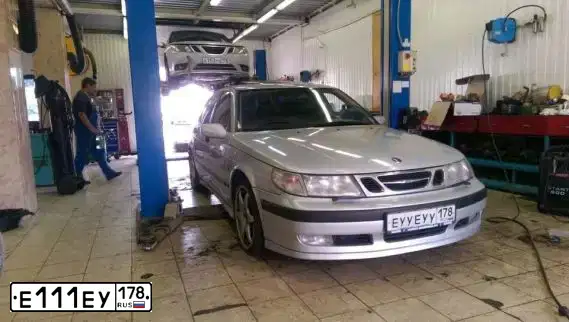 Фото автомобиля VOLVO S80, 2002 — госномер О176РХ47. Цвет: ЧЕРНЫЙ