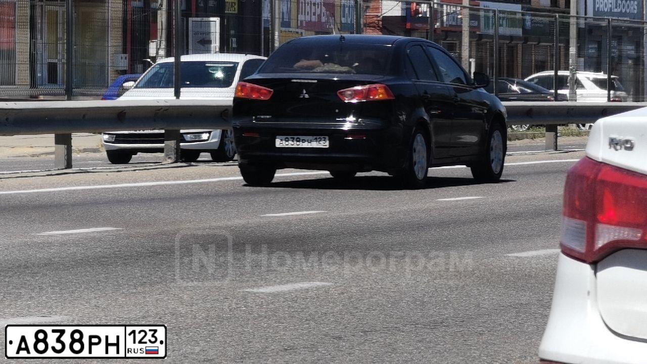 Фото автомобиля MITSUBISHI LANCER, 2007 — госномер А838РН123. Цвет: ЧЕРНЫЙ