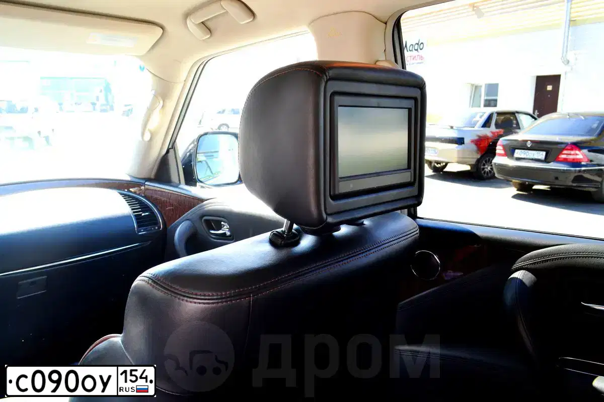Фото автомобиля MITSUBISHI OUTLANDER, 2007 — госномер С090ОУ154. Цвет: ЧЕРНЫЙ