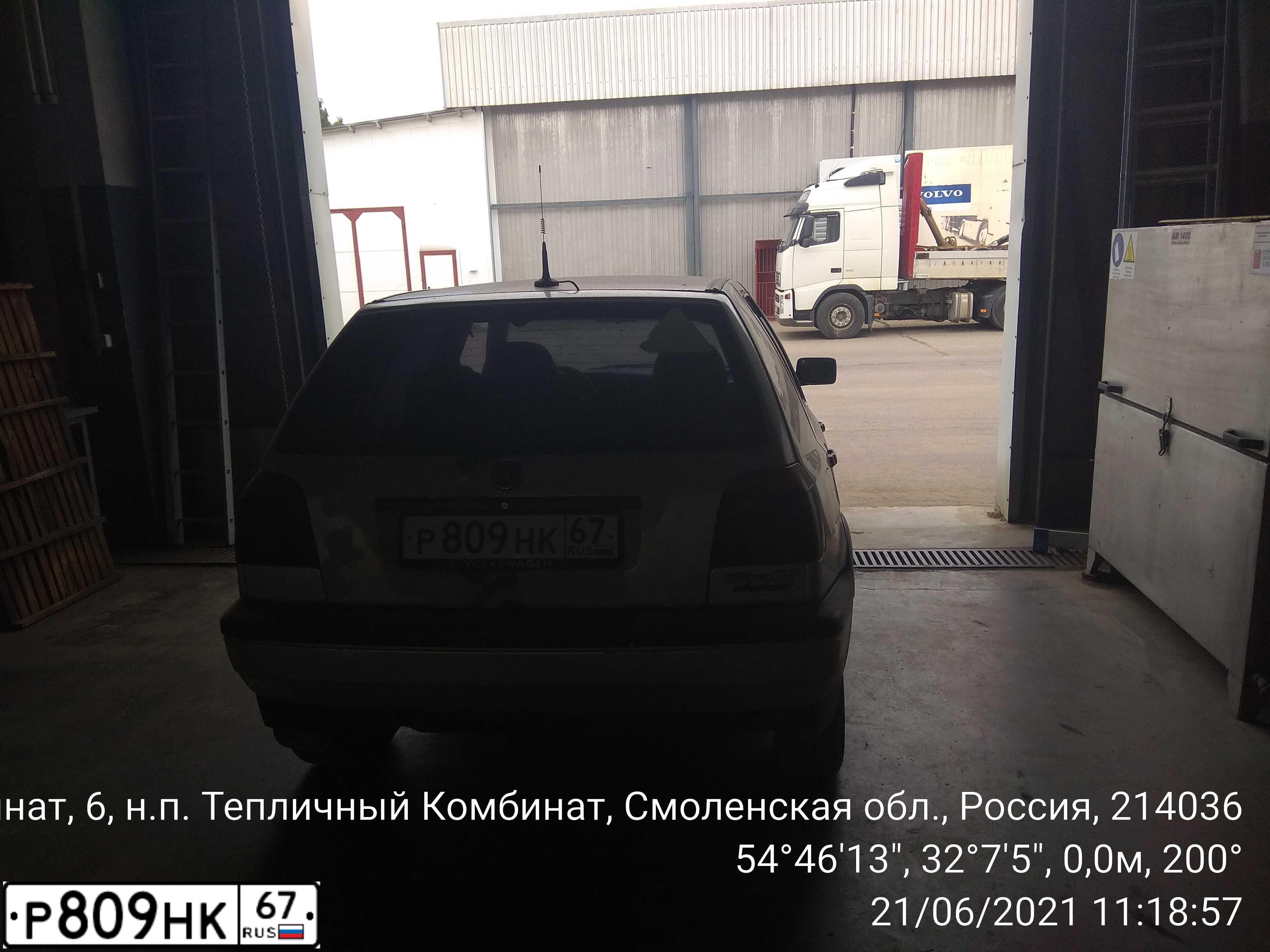 Фото автомобиля VOLKSWAGEN GOLF, 1996 — госномер К197ОА67. Цвет: СЕРЕБРИСТЫЙ