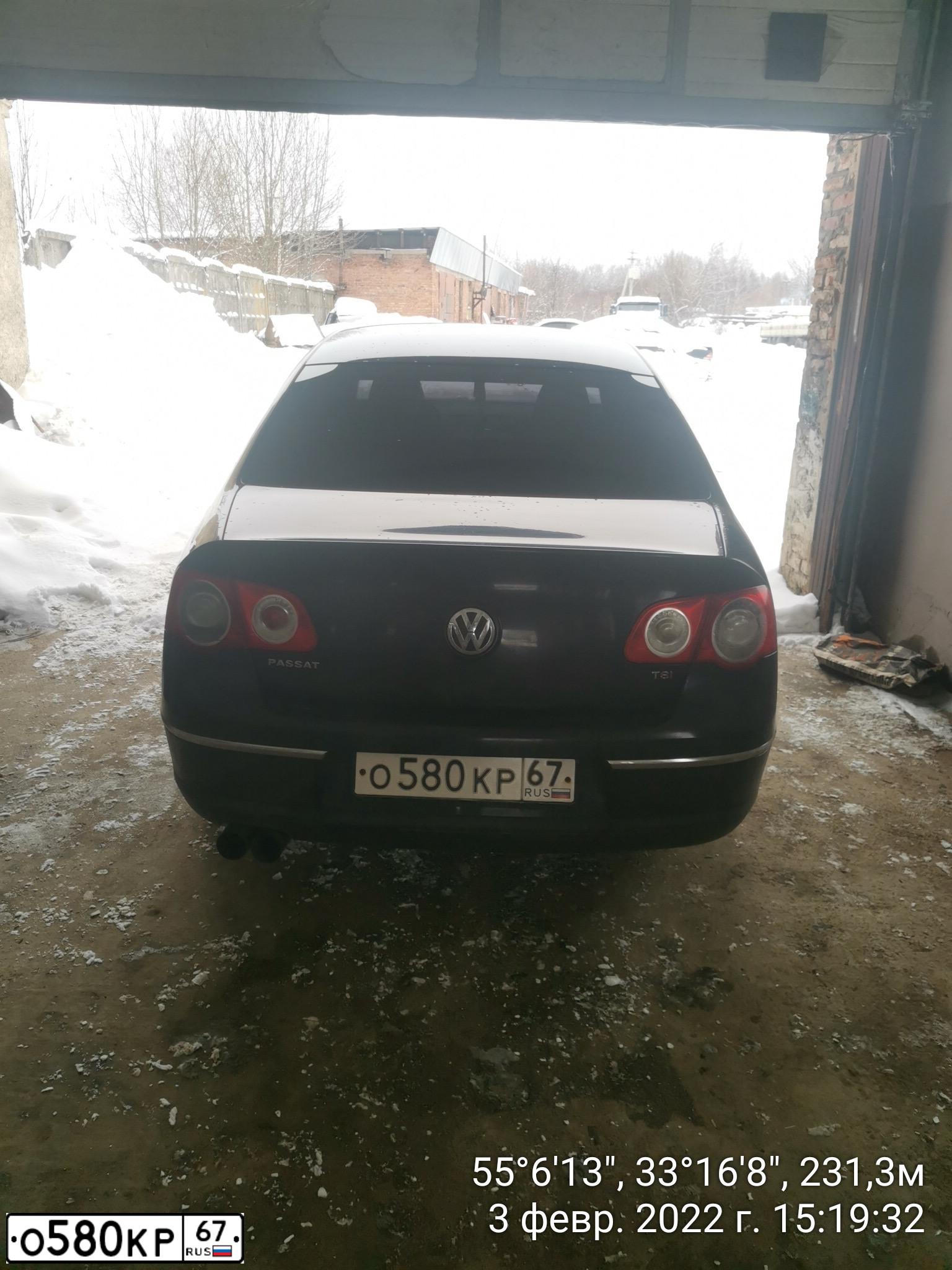 Фото автомобиля VOLKSWAGEN PASSAT, 2008 — госномер О580КР67. Цвет: ЧЕРНЫЙ