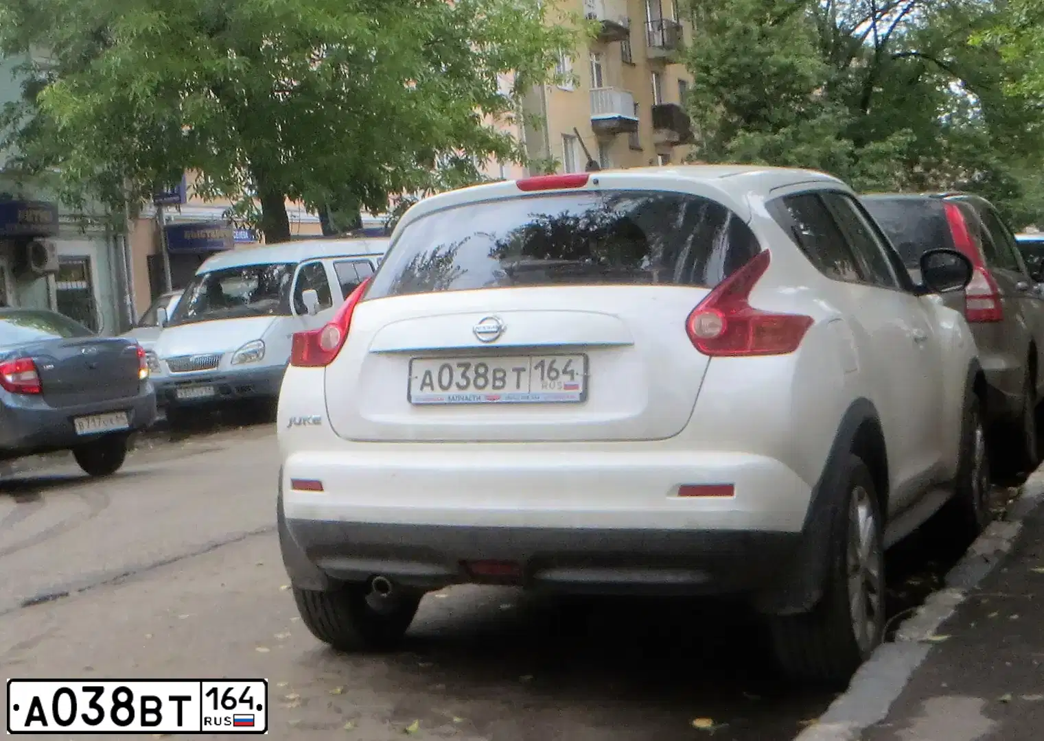 Фото автомобиля LADA 2114 SAMARA, 2013 — госномер А034ВТ164. Цвет: СВЕТЛО-СЕРЕБРИСТЫЙ МЕТАЛЛИК