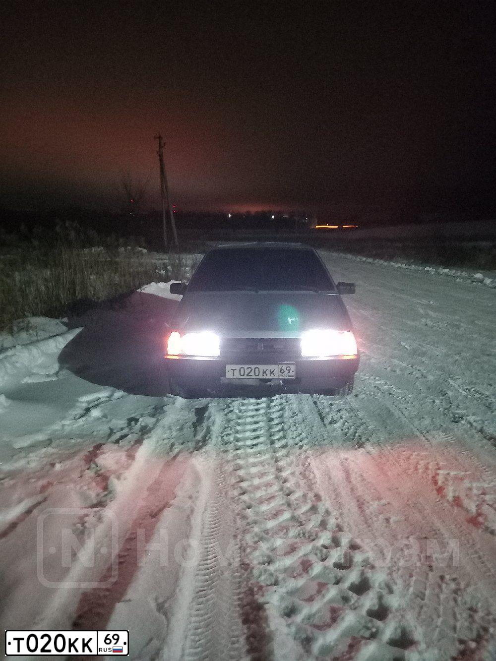 Фото автомобиля LADA 2109 SAMARA, 2001 — госномер Т020КК69. Цвет: СЕРЕБРИСТО-ГОЛУБОЙ