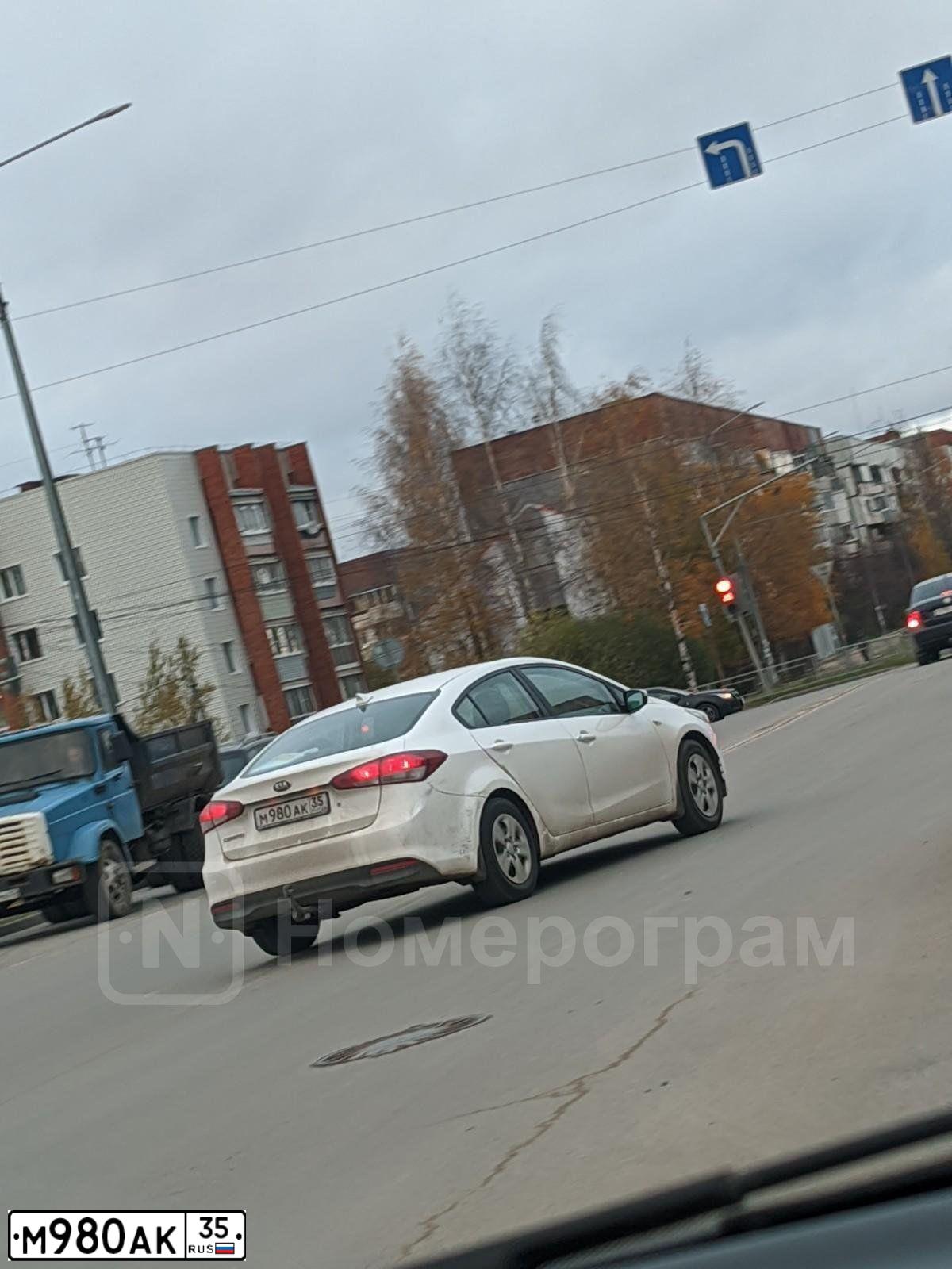 Фото автомобиля KIA CERATO, 2018 — госномер А214УУ198. Цвет: Белый