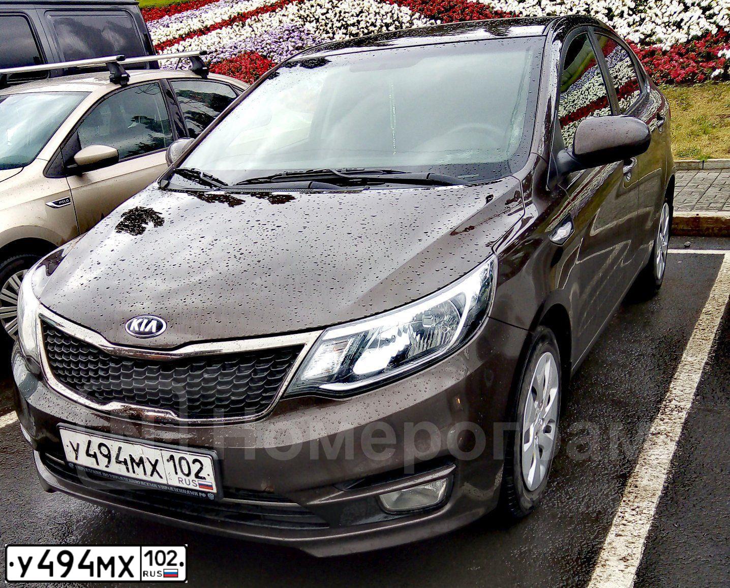 Фото автомобиля KIA RIO, 2016 — госномер У494МХ102. Цвет: Коричневый