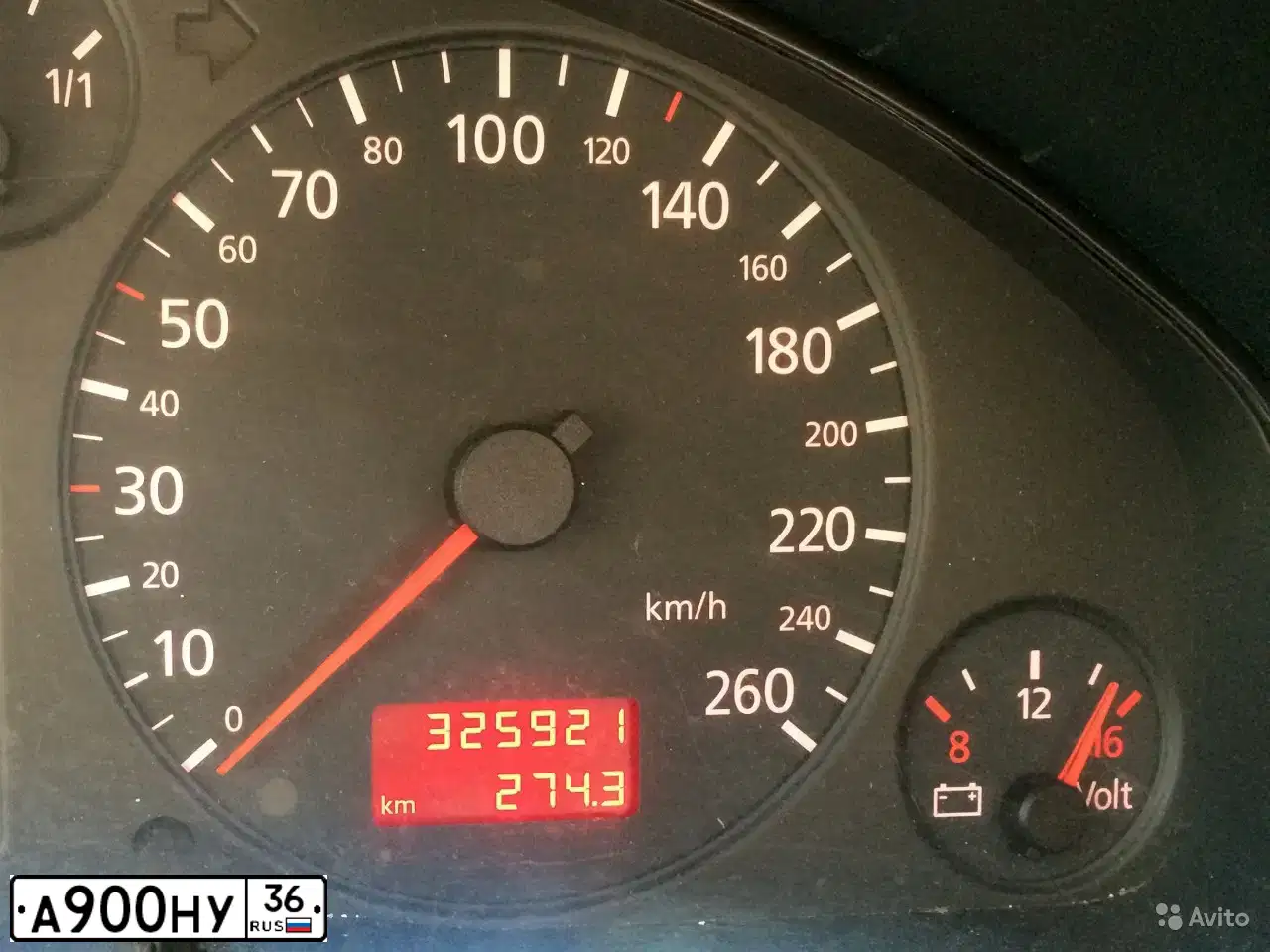 Фото автомобиля AUDI A6, 1998 — госномер Р006СР90. Цвет: ЧЕРНЫЙ