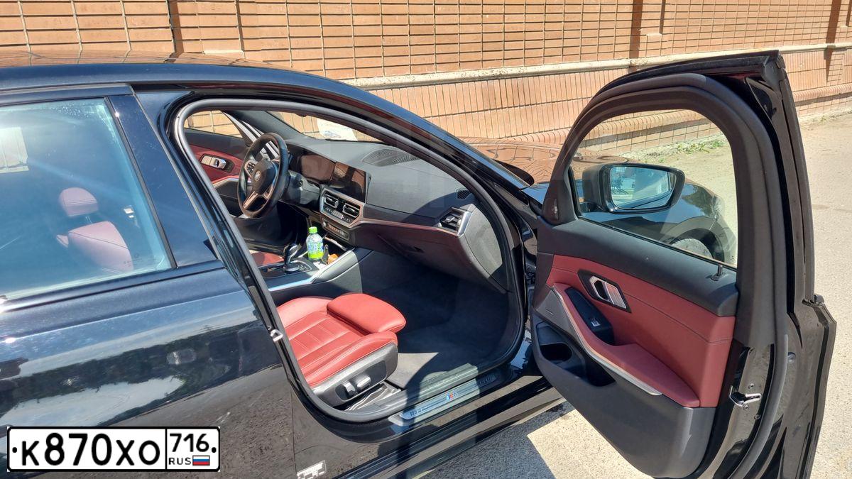 Фото автомобиля BMW M340I XDRIVE 5U98, 2021 — госномер К870ХО716. Цвет: ЧЕРНЫЙ