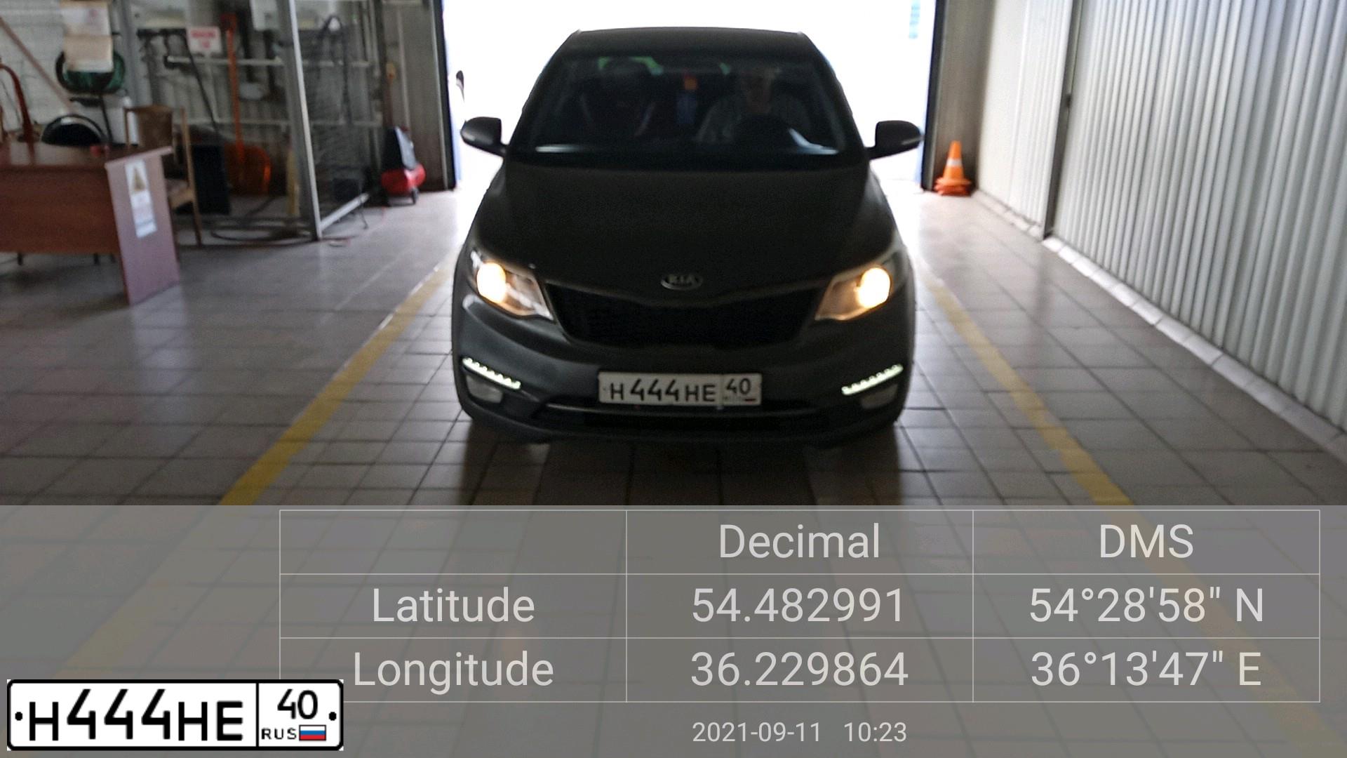 Фото автомобиля LADA 2170 PRIORA, 2010 — госномер М740ВС40. Цвет: СЕРО-СИНЕ-ЗЕЛЕНЫЙ