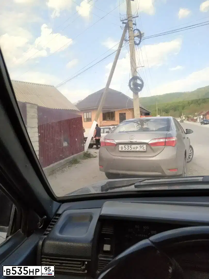 Фото автомобиля LADA 2170 PRIORA, 2012 — госномер В535НР95. Цвет: Сине-Черный