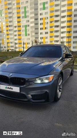Фото автомобиля BMW 330, 2016 — госномер М319ХС21. Цвет: СЕРЫЙ