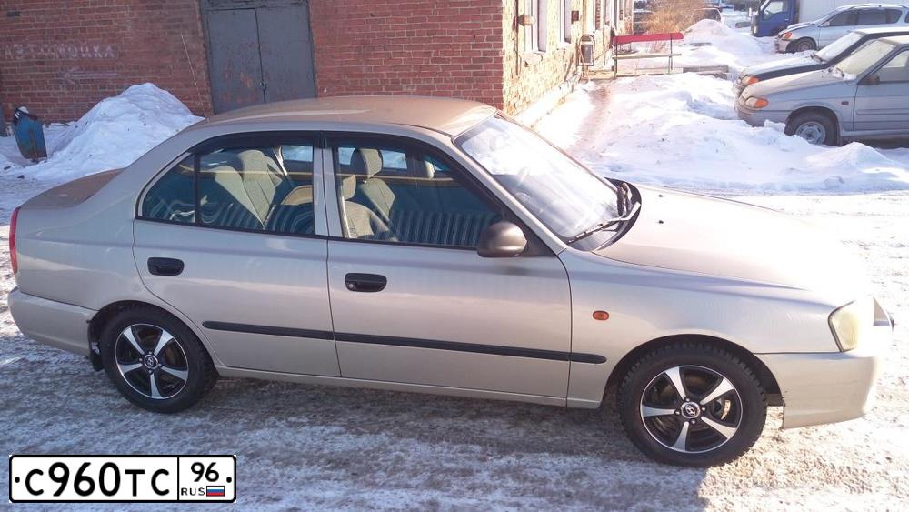 Фото автомобиля TAGAZ ACCENT, 2003 — госномер Т686ОН196. Цвет: БЕЖЕВЫЙ